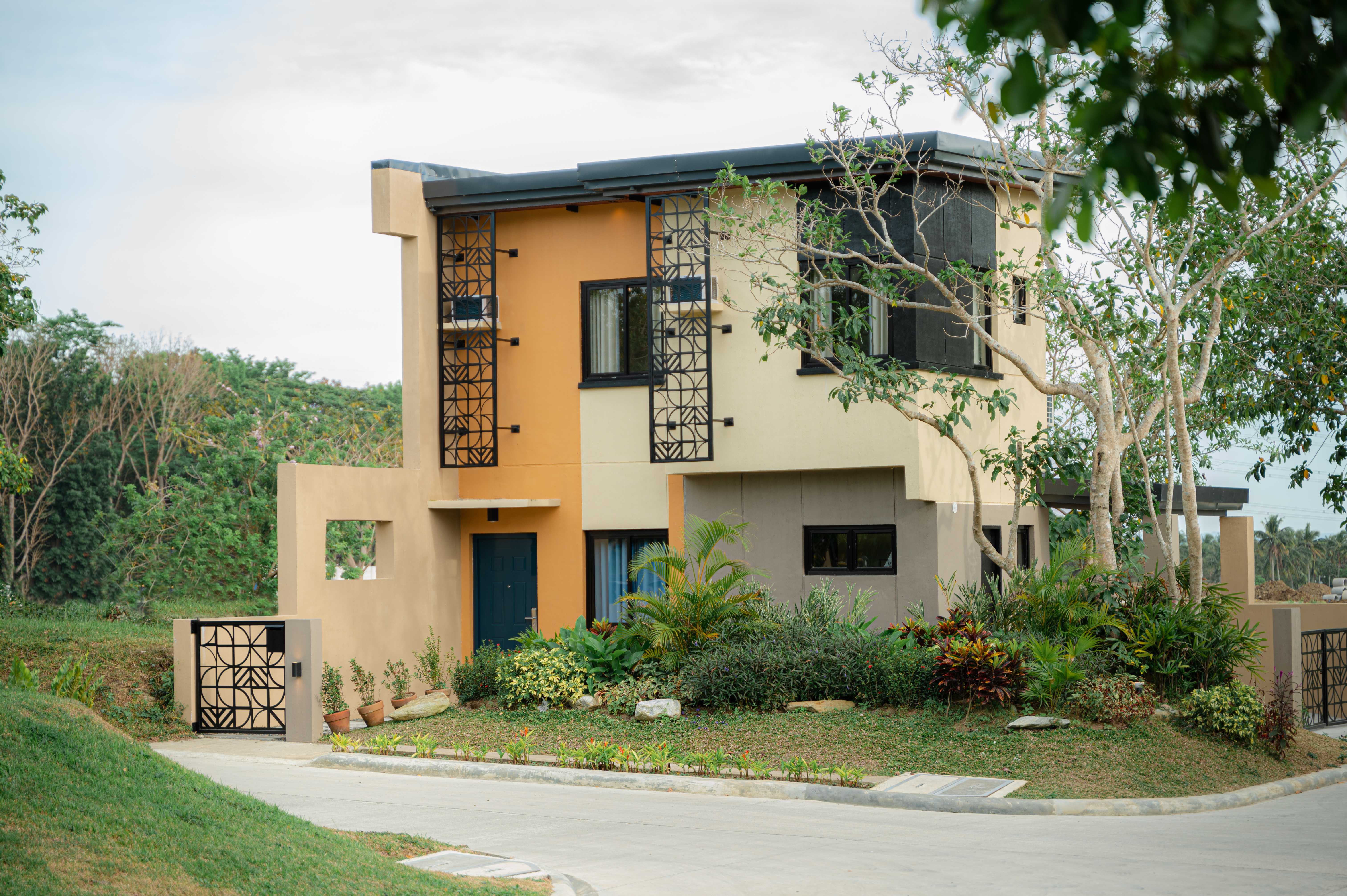 Platinum Exterior 3