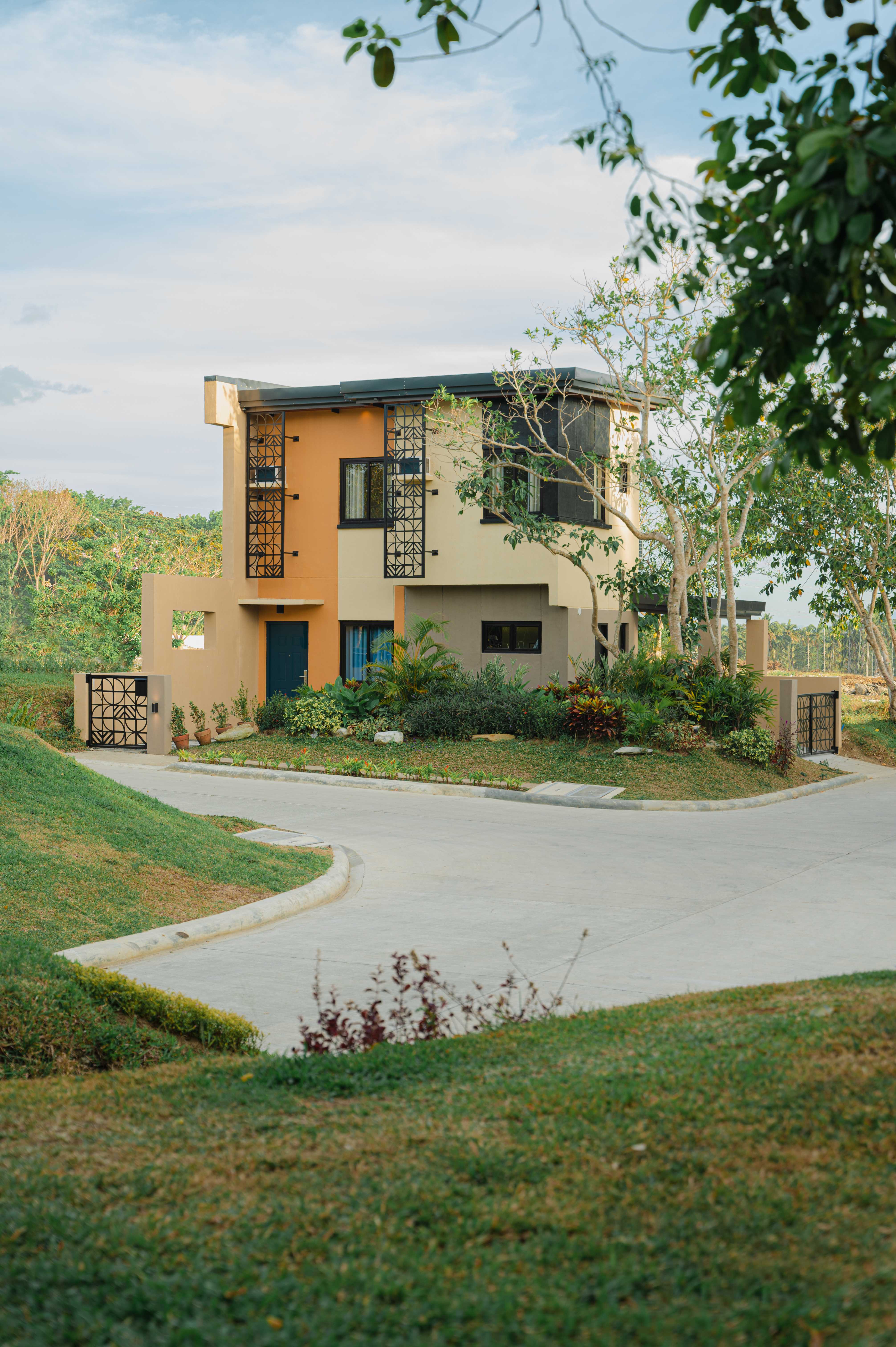 Platinum Exterior 5