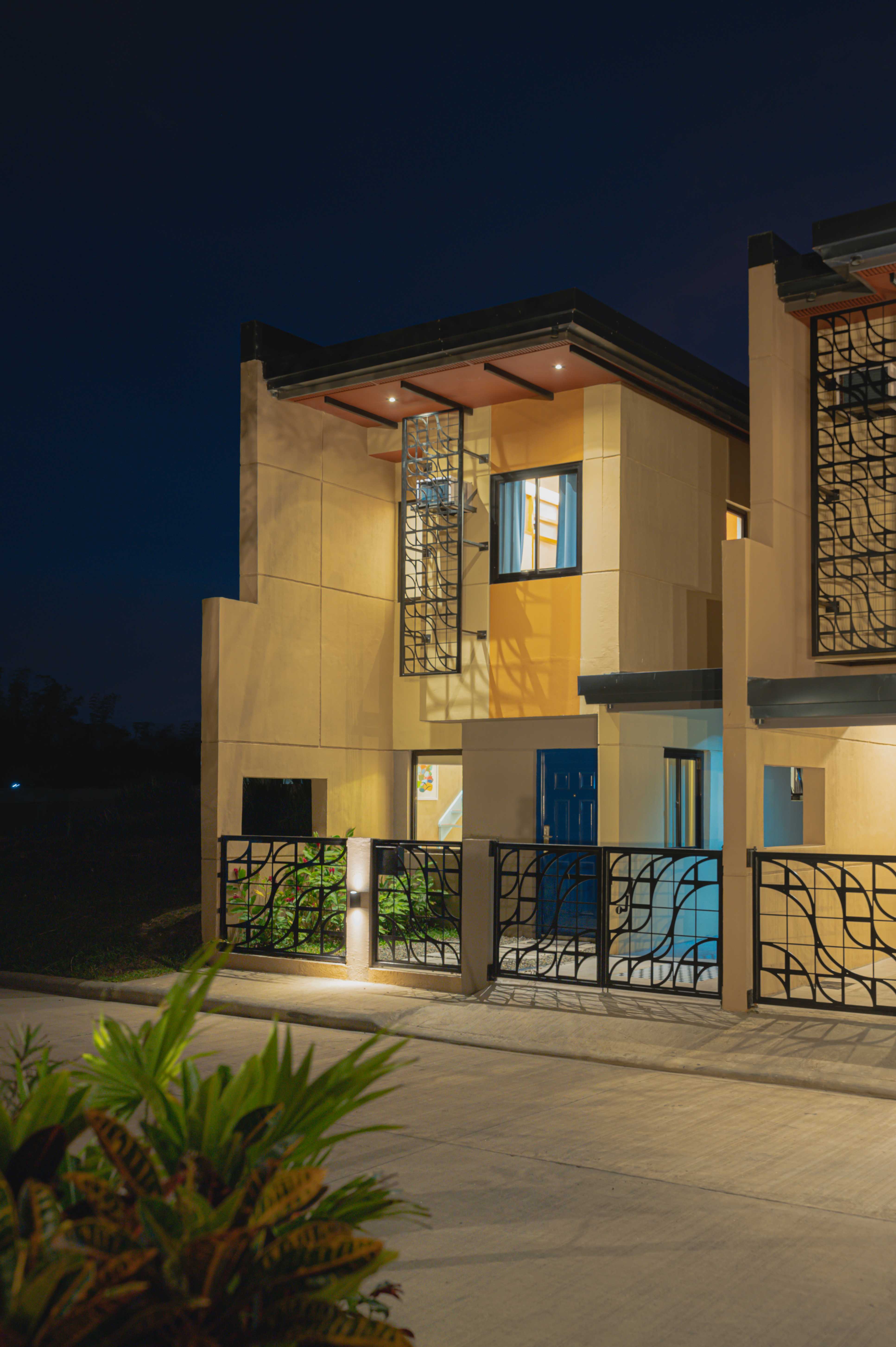 Gold Exterior 2